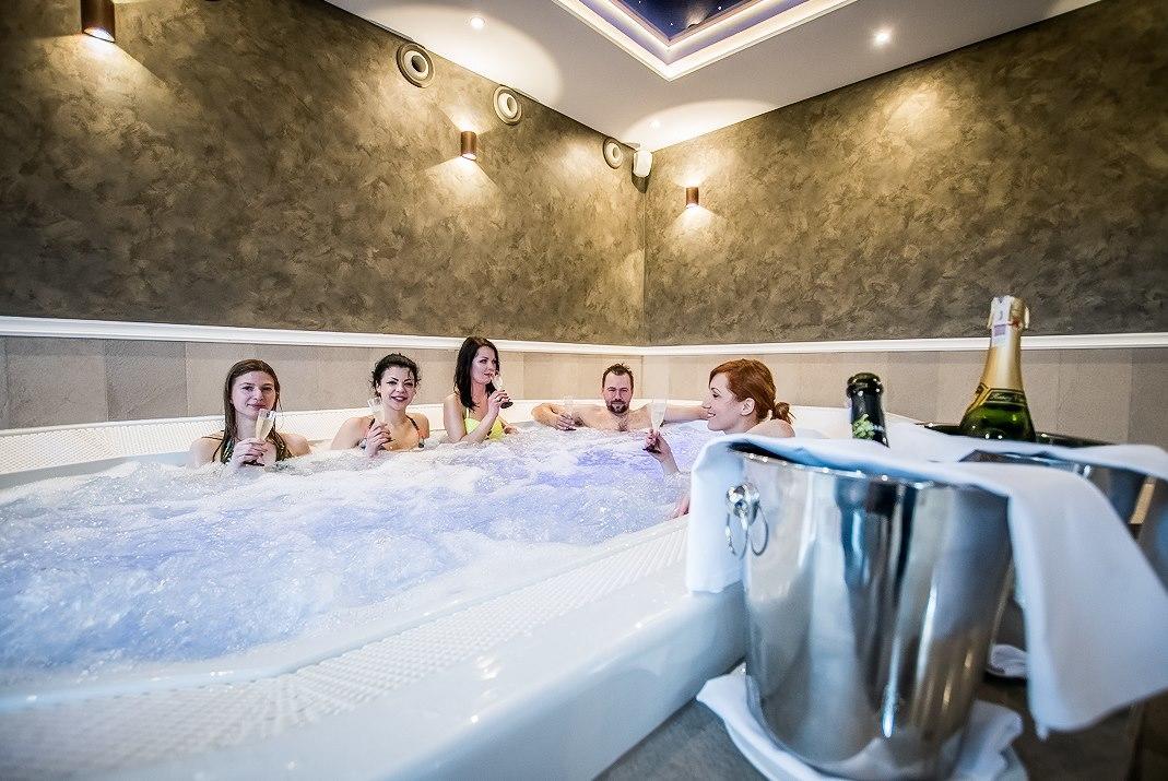 Hotel Palac Poledno エクステリア 写真