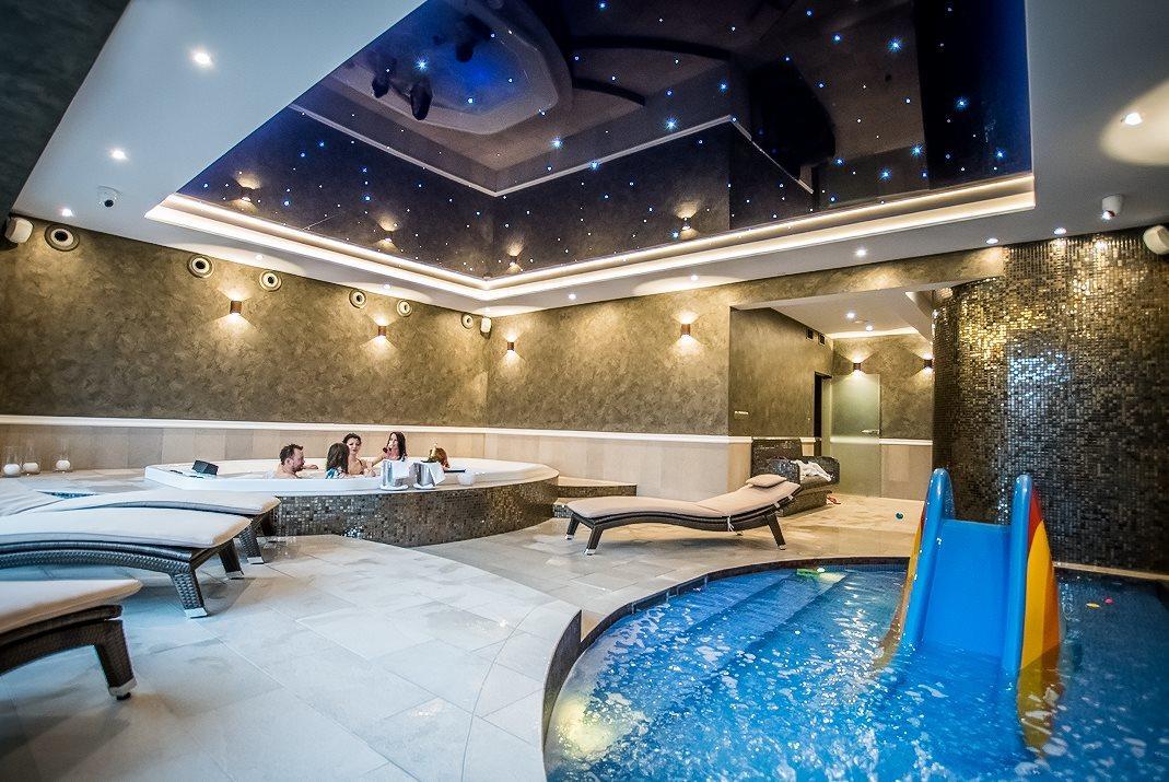Hotel Palac Poledno エクステリア 写真